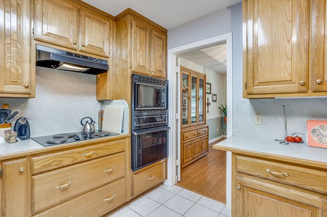 6100 Autumn Breeze Circle, Fort Worth, TX 76140