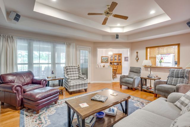 6100 Autumn Breeze Circle, Fort Worth, TX 76140