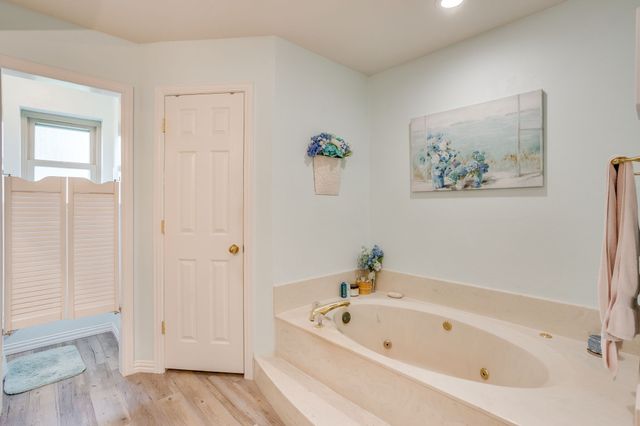 6100 Autumn Breeze Circle, Fort Worth, TX 76140