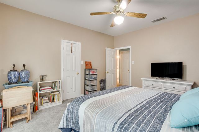 6100 Autumn Breeze Circle, Fort Worth, TX 76140