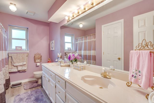 6100 Autumn Breeze Circle, Fort Worth, TX 76140