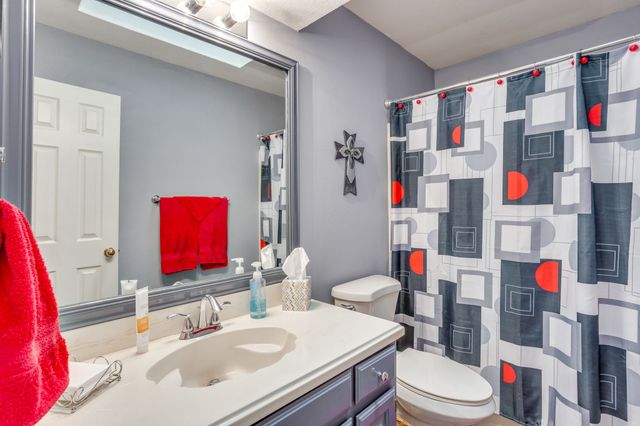 6100 Autumn Breeze Circle, Fort Worth, TX 76140