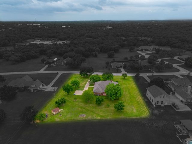 6100 Autumn Breeze Circle, Fort Worth, TX 76140