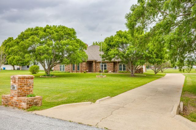 6100 Autumn Breeze Circle, Fort Worth, TX 76140