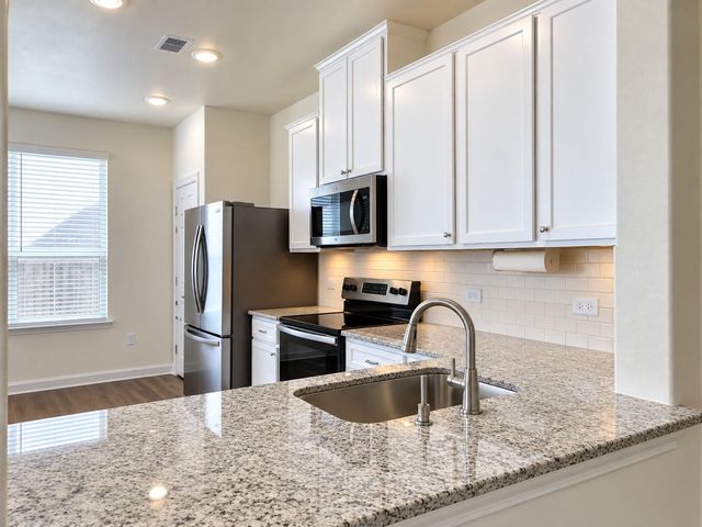 4136 Carraway ST, New Braunfels, TX 78130