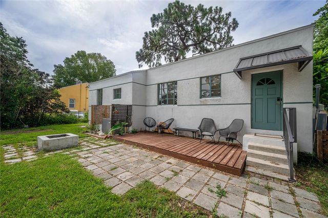 325 W RIO VISTA COURT, Tampa, FL 33604