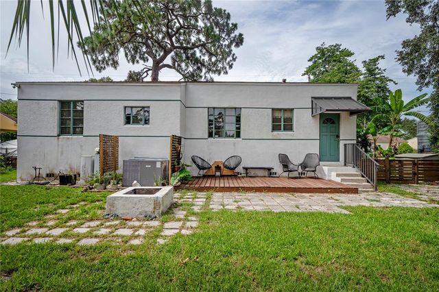 325 W RIO VISTA COURT, Tampa, FL 33604