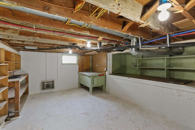 1032 E 33rd Ave, Spokane, WA 99203