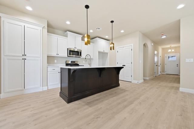 1921 Sage Valley Terrace, Yukon, OK 73099