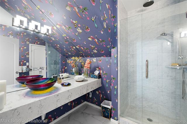 4845 Bryn Mawr Drive, Bloomfield Charter Township, MI 48301