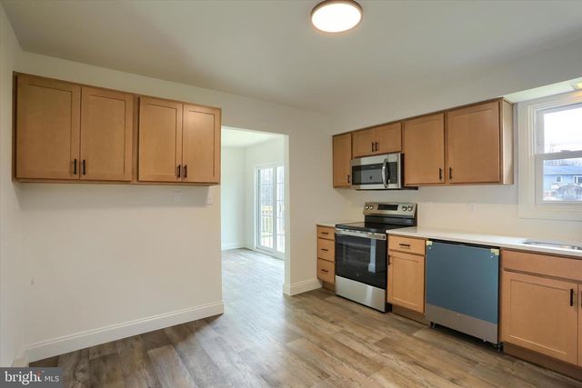 5708 OAK AVE, Harrisburg, PA 17112