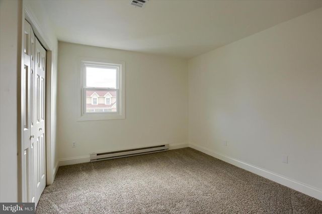 5708 OAK AVE, Harrisburg, PA 17112