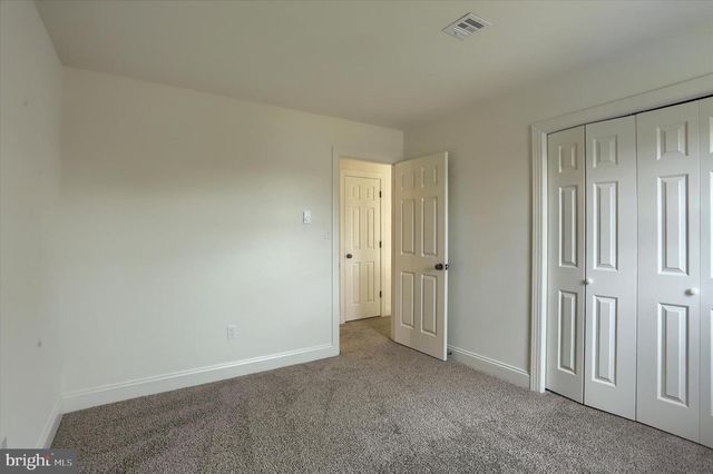 5708 OAK AVE, Harrisburg, PA 17112