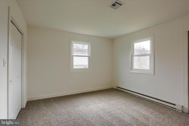 5708 OAK AVE, Harrisburg, PA 17112