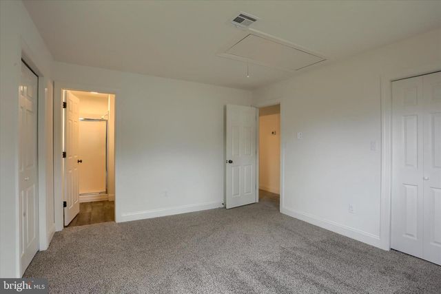 5708 OAK AVE, Harrisburg, PA 17112