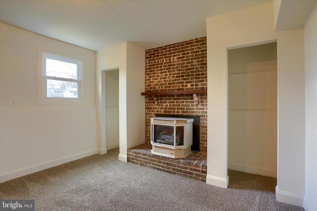 5708 OAK AVE, Harrisburg, PA 17112