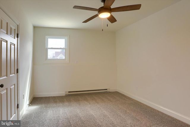 5708 OAK AVE, Harrisburg, PA 17112