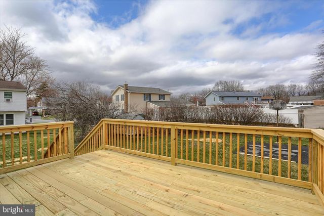 5708 OAK AVE, Harrisburg, PA 17112