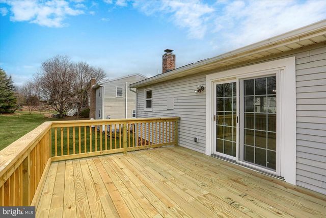 5708 OAK AVE, Harrisburg, PA 17112