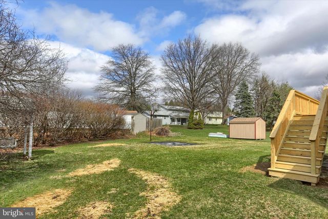 5708 OAK AVE, Harrisburg, PA 17112