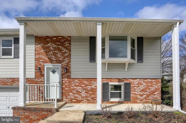 5708 OAK AVE, Harrisburg, PA 17112