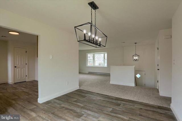 5708 OAK AVE, Harrisburg, PA 17112