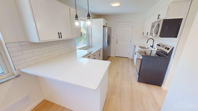 2691 Westbrook Drive, Cincinnati, OH 45211