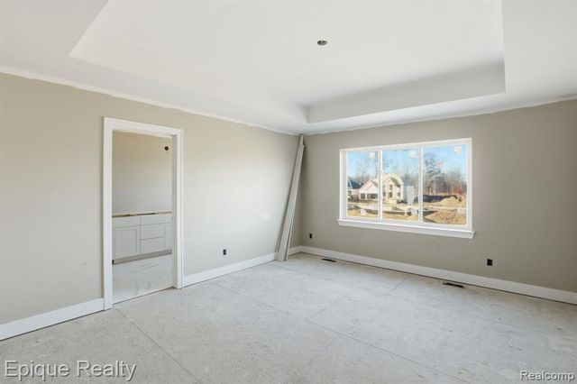 50605 Mistwood Drive, Macomb, MI 48042