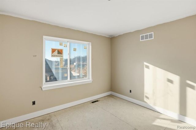 50605 Mistwood Drive, Macomb, MI 48042