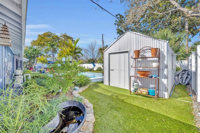 5233 LAKE HOWELL ROAD, Winter Park, FL 32792