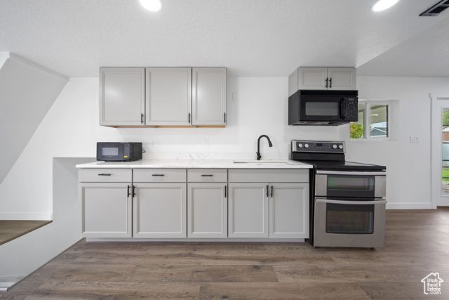 421 E SAUNDERS ST, Murray, UT 84107