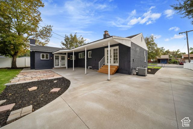 421 E SAUNDERS ST, Murray, UT 84107