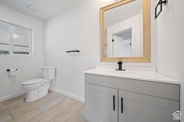 421 E SAUNDERS ST, Murray, UT 84107