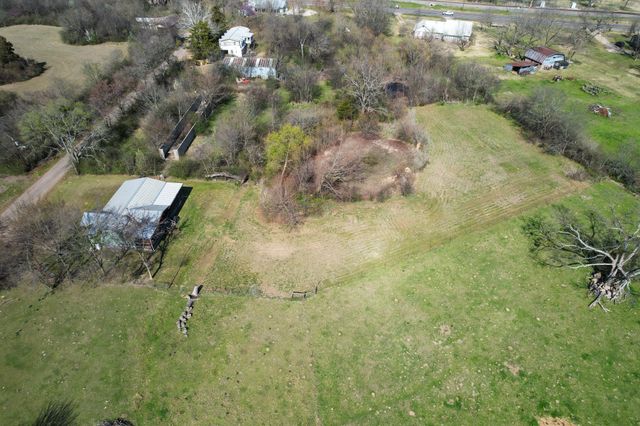 101 Taylor Street, Como, TX 75431