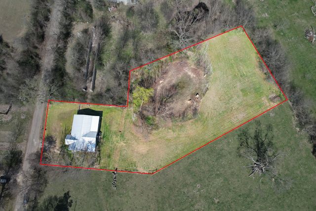 101 Taylor Street, Como, TX 75431