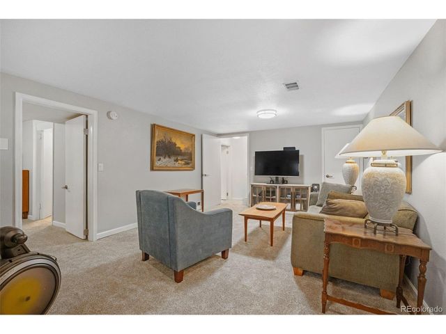 5628 S Kenton Way, Englewood, CO 80111