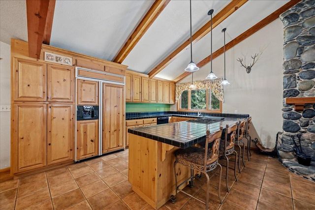 13216 Dogwood Ln, Grass Valley, CA 95945