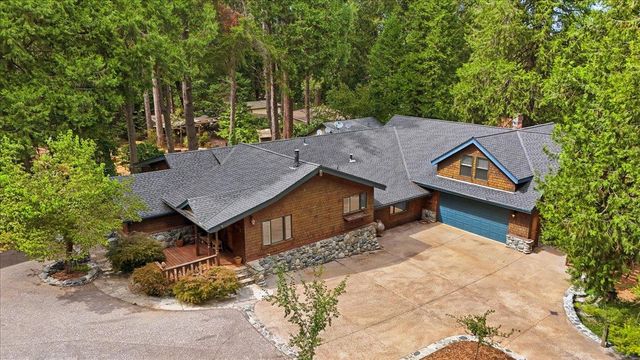 13216 Dogwood Ln, Grass Valley, CA 95945