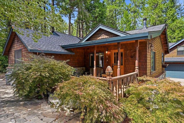 13216 Dogwood Ln, Grass Valley, CA 95945
