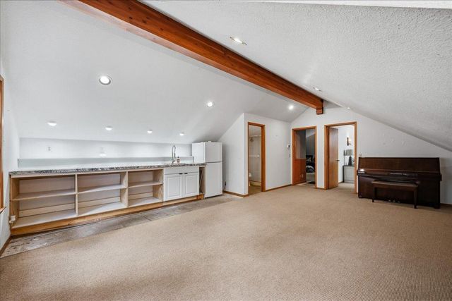 13216 Dogwood Ln, Grass Valley, CA 95945
