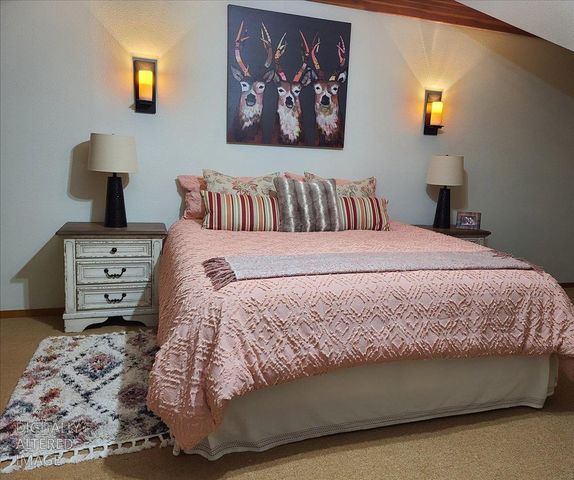 13216 Dogwood Ln, Grass Valley, CA 95945