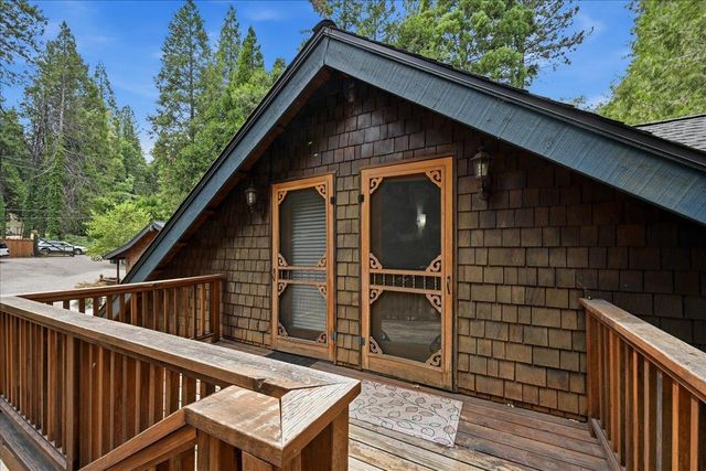 13216 Dogwood Ln, Grass Valley, CA 95945