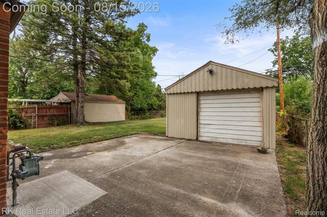 19488 Brady, Redford Charter Township, MI 48240