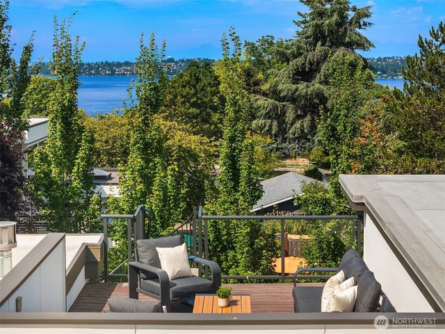 6515 106th Avenue NE, Kirkland, WA 98033