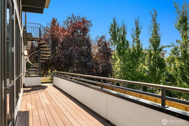 6515 106th Avenue NE, Kirkland, WA 98033