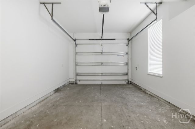 104 Pearl Street, Savannah, GA 31405