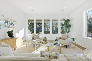 104 Pearl Street, Savannah, GA 31405