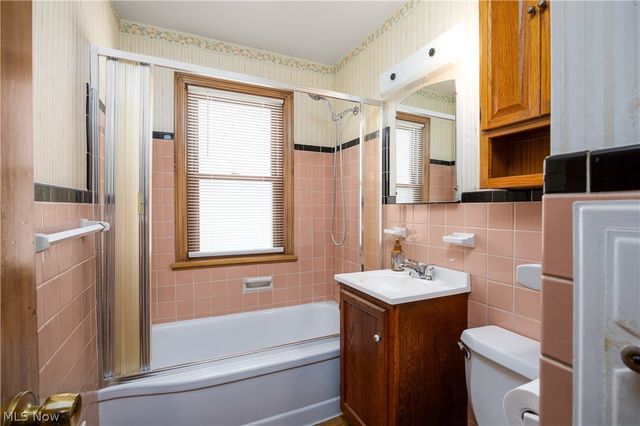 5276 W 48th Street, Parma, OH 44134