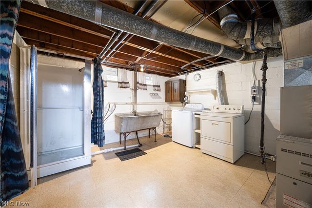 5276 W 48th Street, Parma, OH 44134
