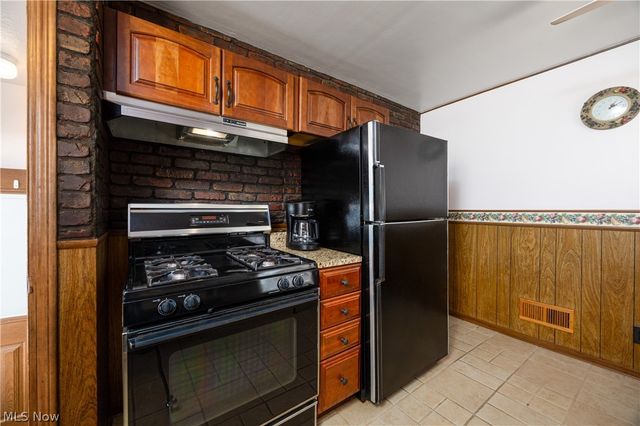 5276 W 48th Street, Parma, OH 44134